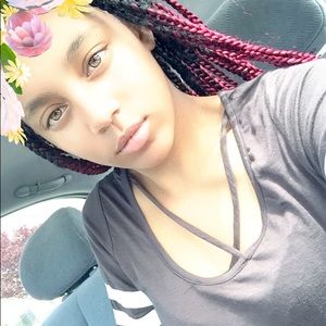 Meet your Posher, Adrianna